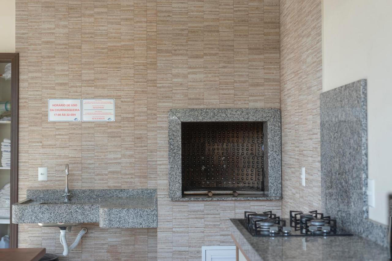 Residencial Onda Azul Hotel บอมบินญัส ภายนอก รูปภาพ